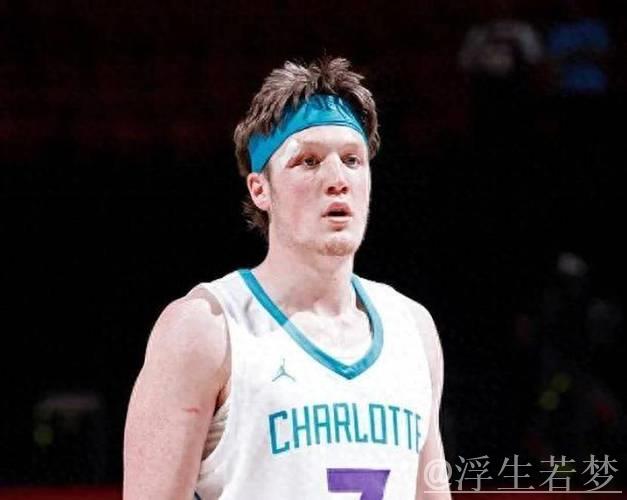 克尼普尔赛季最佳表现：21投12中砍下33分5篮板9助攻